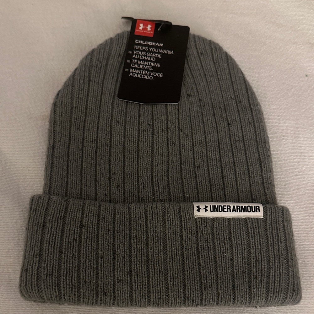 Women’s Under Armour Ribbed Knit Gray Hat